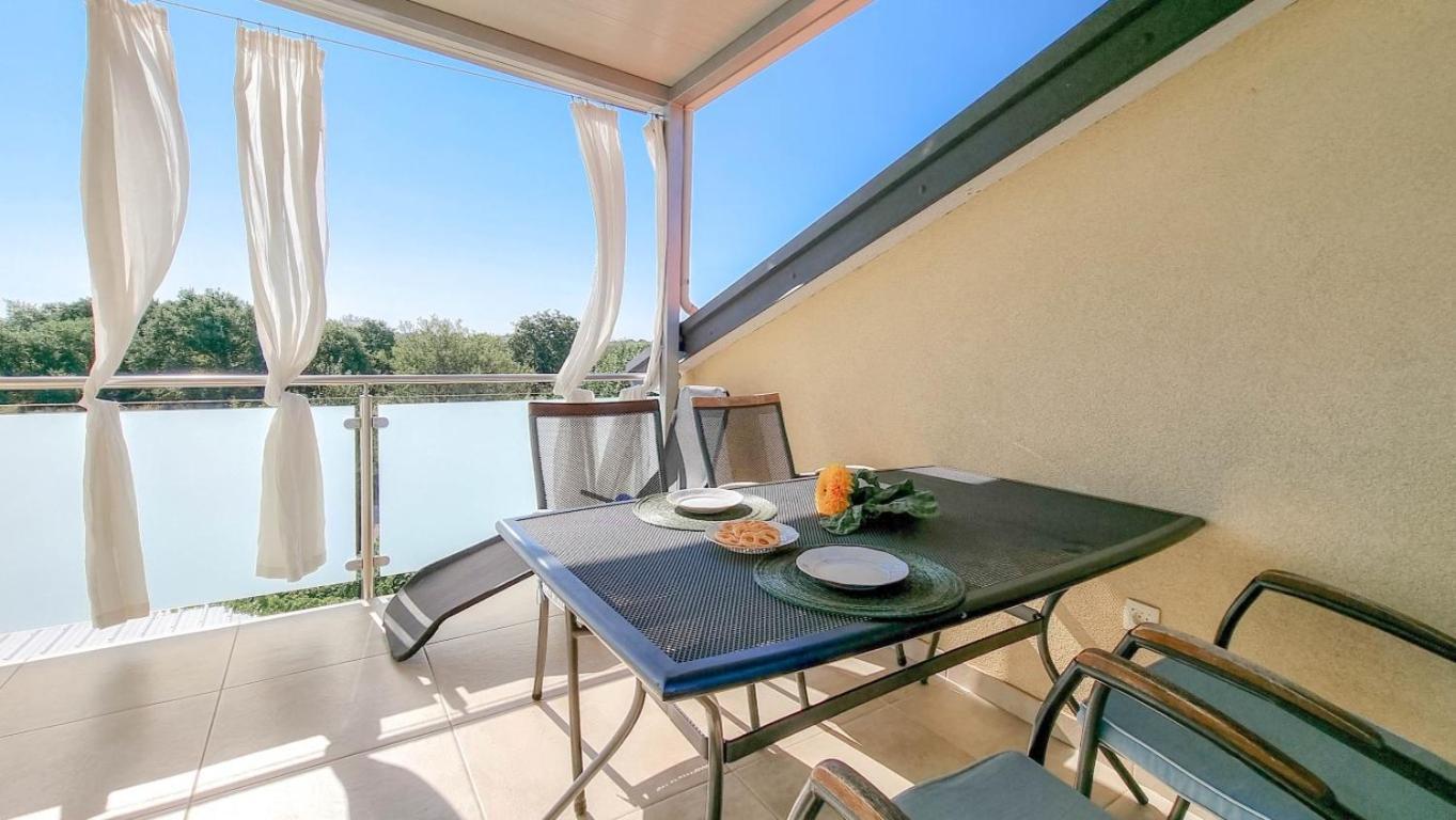 Silos Mare Apartman Novigrad Istria Kültér fotó