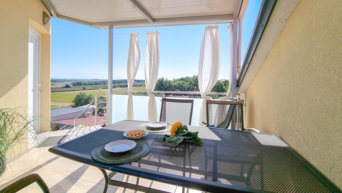 Silos Mare Apartman Novigrad Istria Kültér fotó